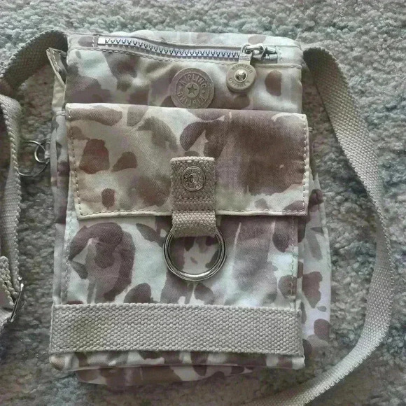 Kipling Leapord Print Small Crossbody Organizer Lightweight Travel Purse Bag - Picture 3 of 17